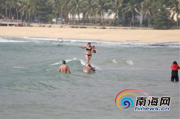 救援小蝙蝠